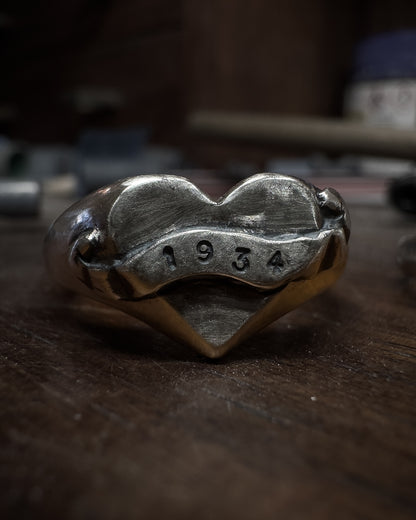 Heart & Scroll - Customisable